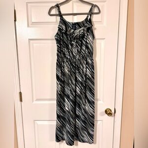 Black Gray Grey White Sleeveless Spaghetti Strap Maxi Dress Beach Resort Style